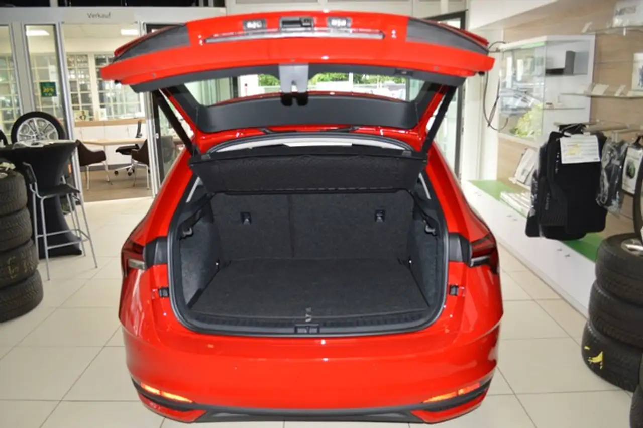 Skoda Scala Selection 1.0 TSI DSG Navi ACC Rückfahrkamera — Vehicle gallery 13