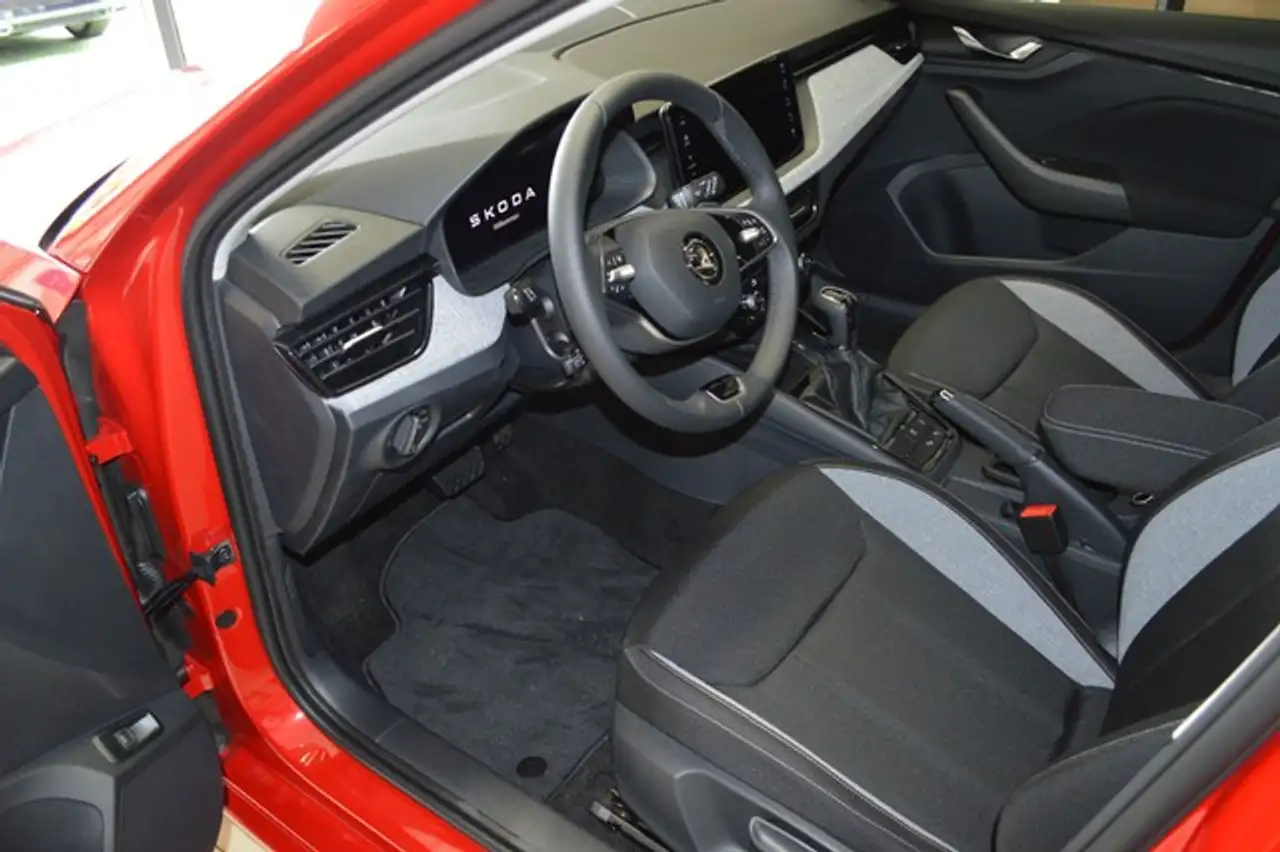 Skoda Scala Selection 1.0 TSI DSG Navi ACC Rückfahrkamera — Vehicle gallery 3