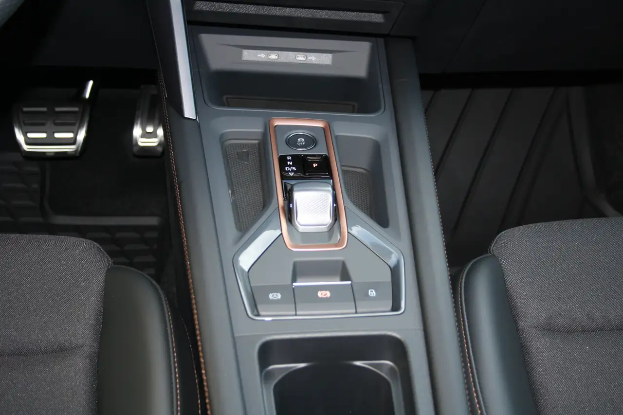 CUPRA Formentor 1.5*FACELIFT*AHK*Heckklappe elektr*RFK*SITZH* — معرض صور السيارة 18