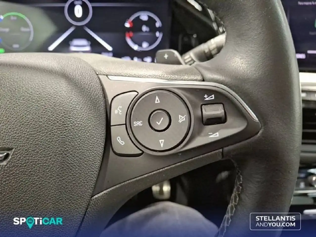 Opel Grandland 1.6T Plug-in Hybrid AT8 S/S 4X2 GS — معرض صور السيارة 22