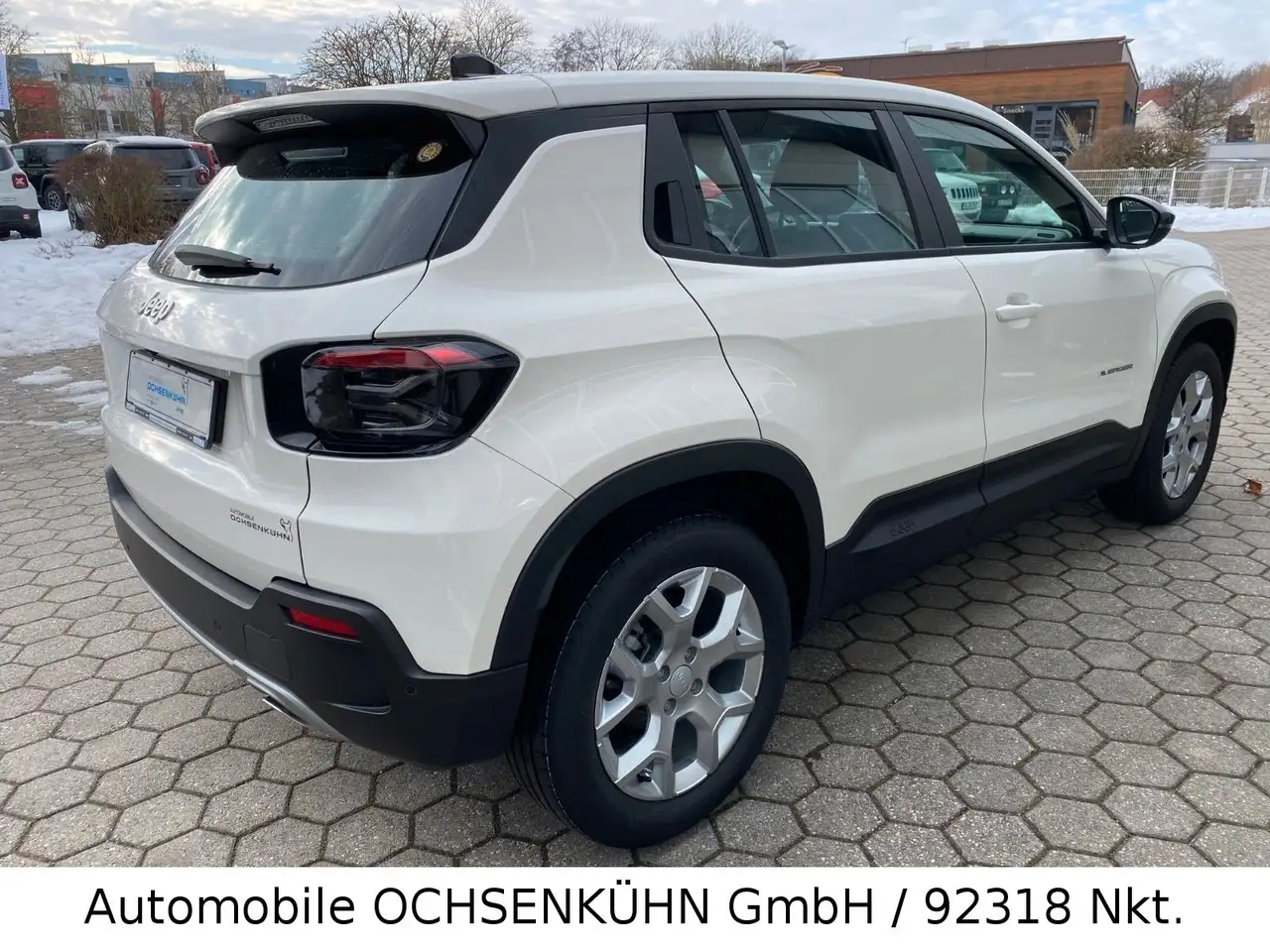 Jeep Avenger 1.2 Altitude / Nav., Kamera, el. Heckkl. — معرض صور السيارة 5