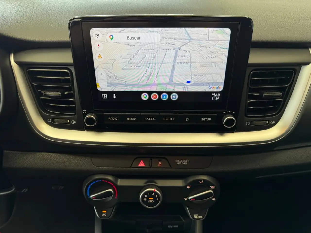 Kia Stonic 1.0 T-GDi 74kW (100CV) MHEV MT Concept — معرض صور السيارة 15