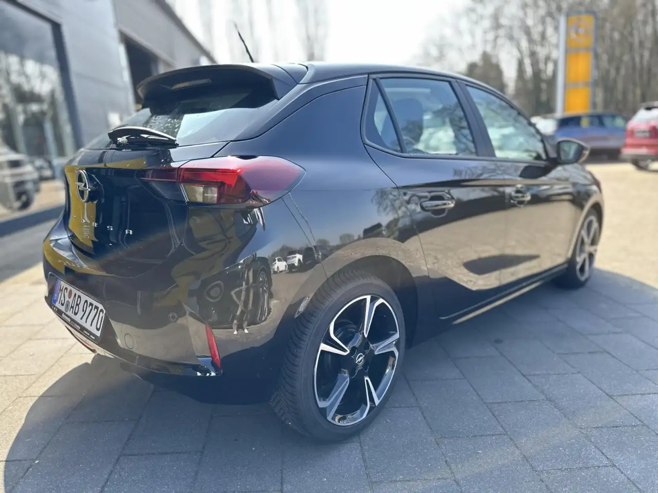 Opel Corsa 1.2 Edition ** Tech-Paket/Komfort-Paket ** — Galería del vehículo 3