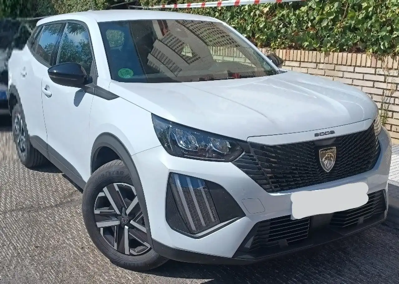 Peugeot 2008 Active Puretech 100 S&S 6 Vel. MAN — Galería del vehículo 7