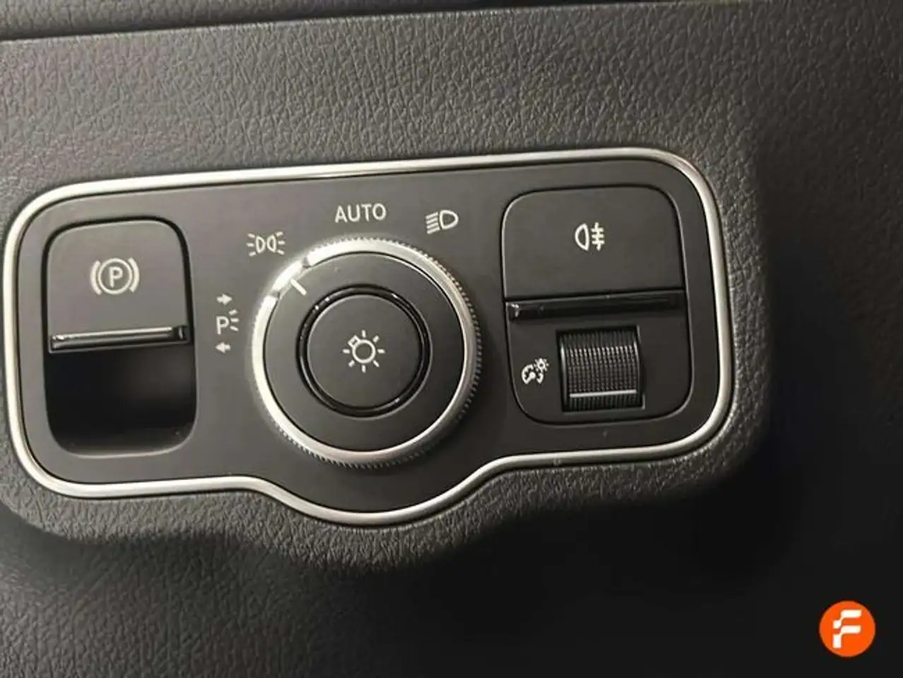 Mercedes-Benz GLA 220 220d 4Matic 8G-DCT — Galerie du véhicule 19