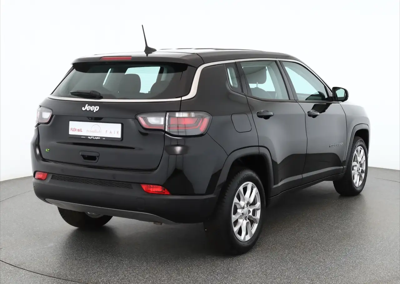 Jeep Compass 1.5 M-Hybrid Altitude LED Teilleder 360° — معرض صور السيارة 5