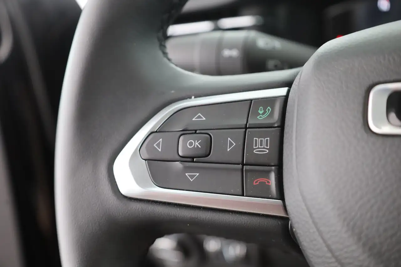 Jeep Compass 1.5 M-Hybrid Altitude LED Teilleder 360° — معرض صور السيارة 16