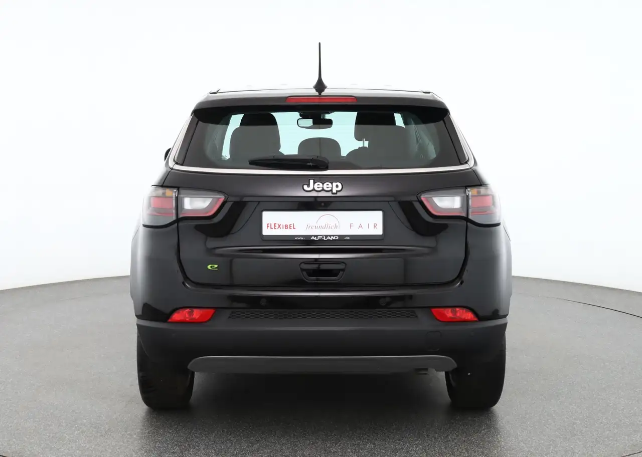 Jeep Compass 1.5 M-Hybrid Altitude LED Teilleder 360° — معرض صور السيارة 4