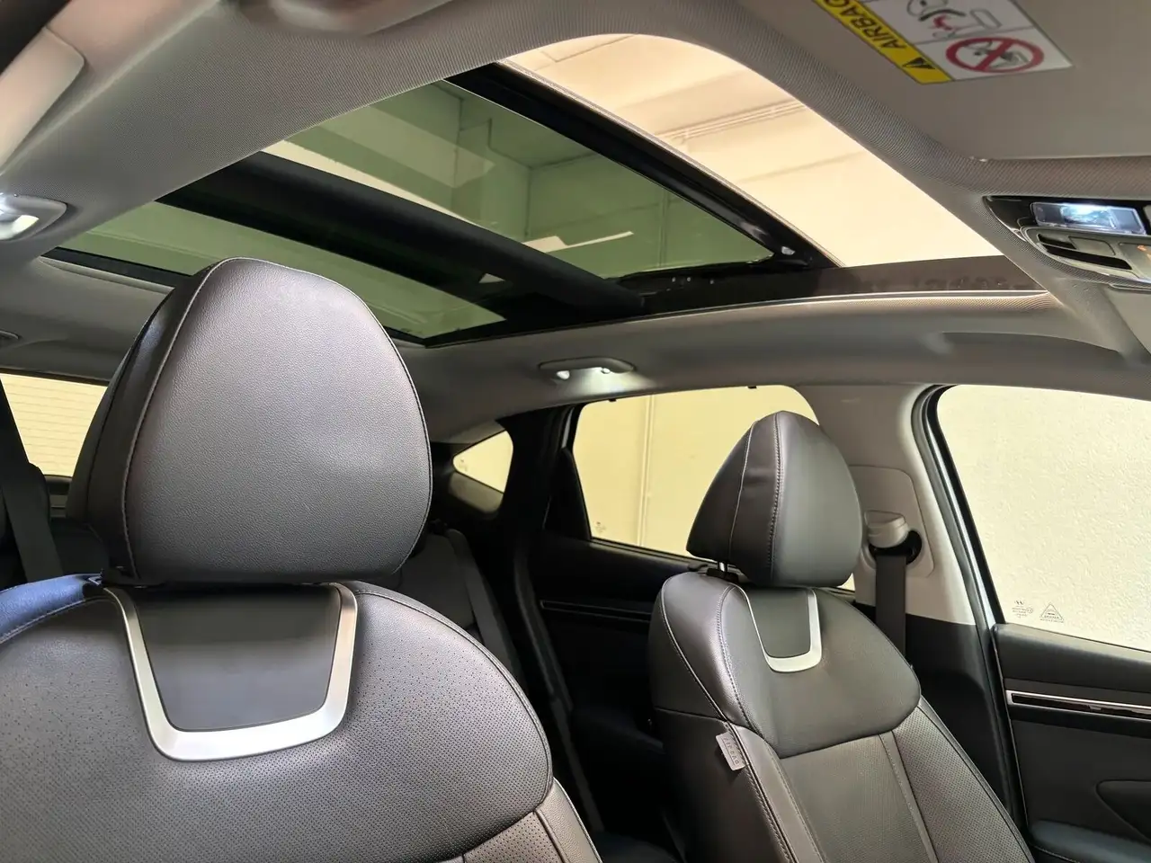 Hyundai TUCSON 1.6 T-GDI Prime|4WD|Navi|CAM|Pano — Galerie du véhicule 15