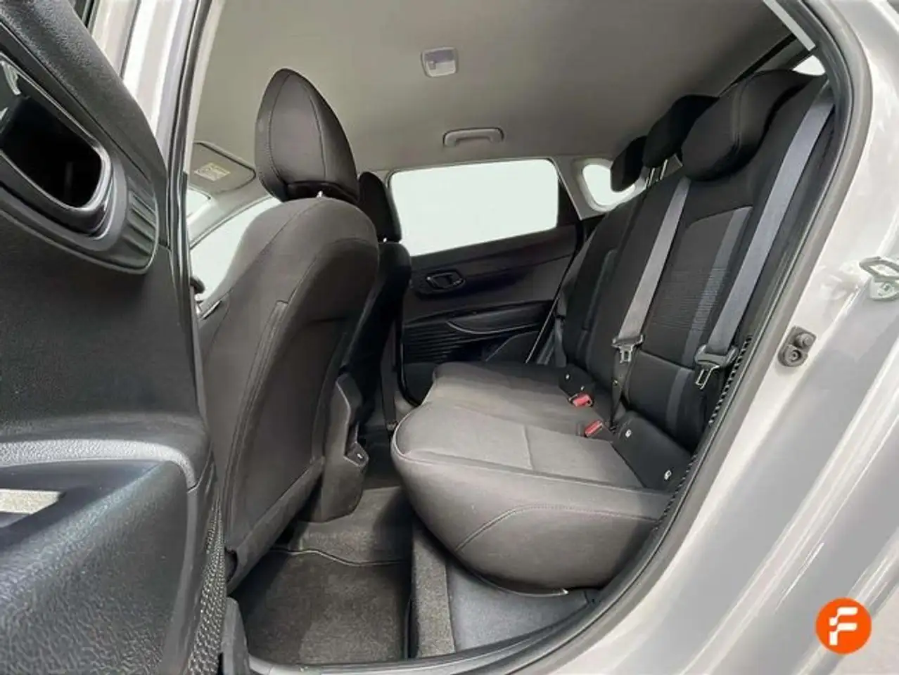 Hyundai i20 1.0 TGDI 48V Tecno — معرض صور السيارة 14