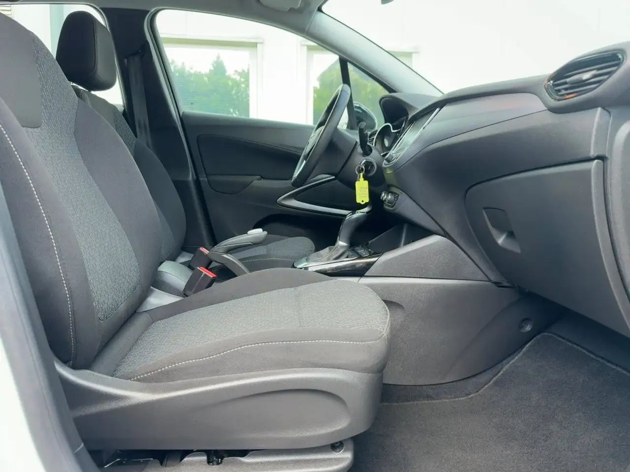Opel Crossland AT6 Elegance LED/Navi/SHZ/LHZ/PDC/180° — Galería del vehículo 10