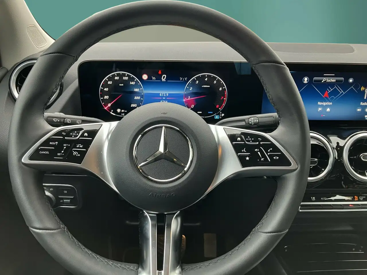 Mercedes-Benz GLA 200 GLA 200 PROGRESSIVE+VOR-DISTRO+KAM+LENKHZ+EASYP — Galerie du véhicule 15