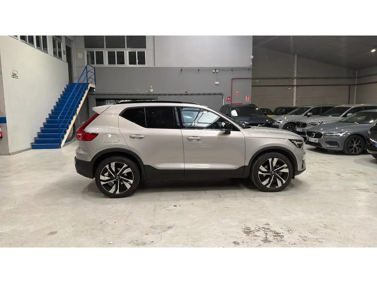 Volvo XC40 B3 Plus Aut. — معرض صور السيارة 33