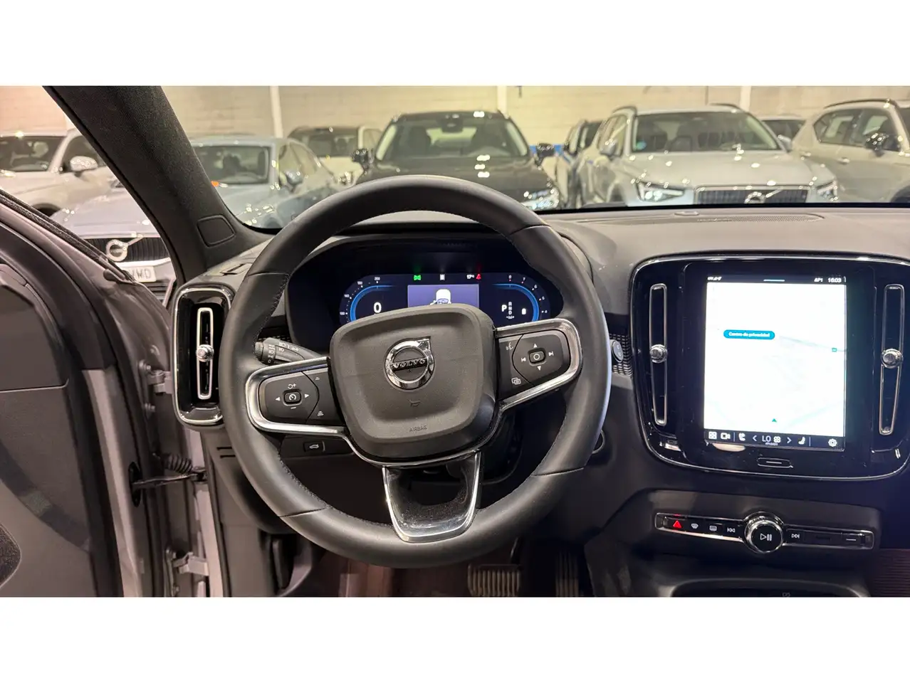 Volvo XC40 B3 Plus Aut. — معرض صور السيارة 10