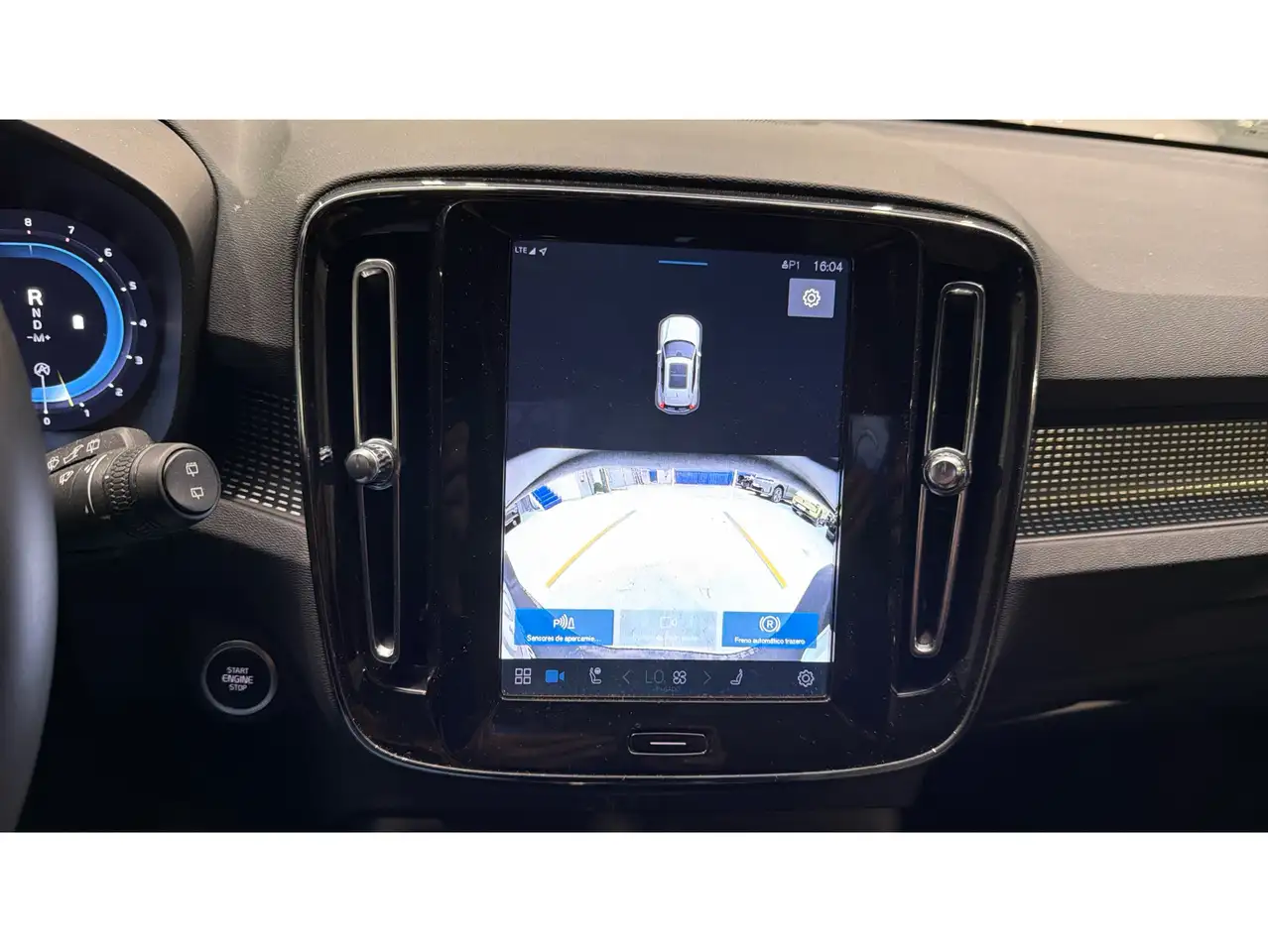 Volvo XC40 B3 Plus Aut. — معرض صور السيارة 17