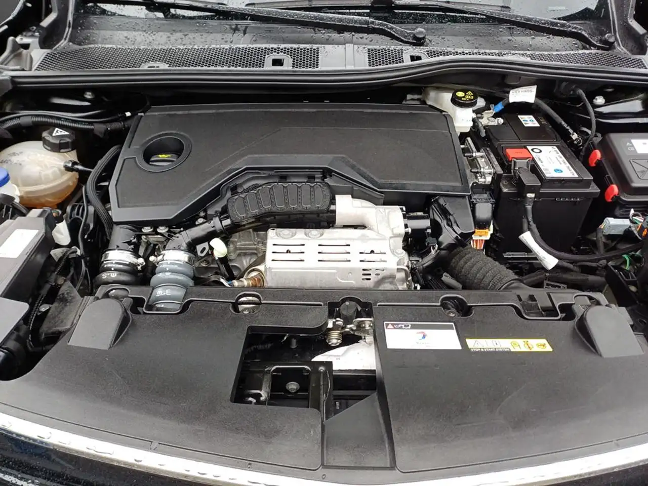 Opel Mokka . ENJOY. 1.2 Di — Vehicle gallery 5