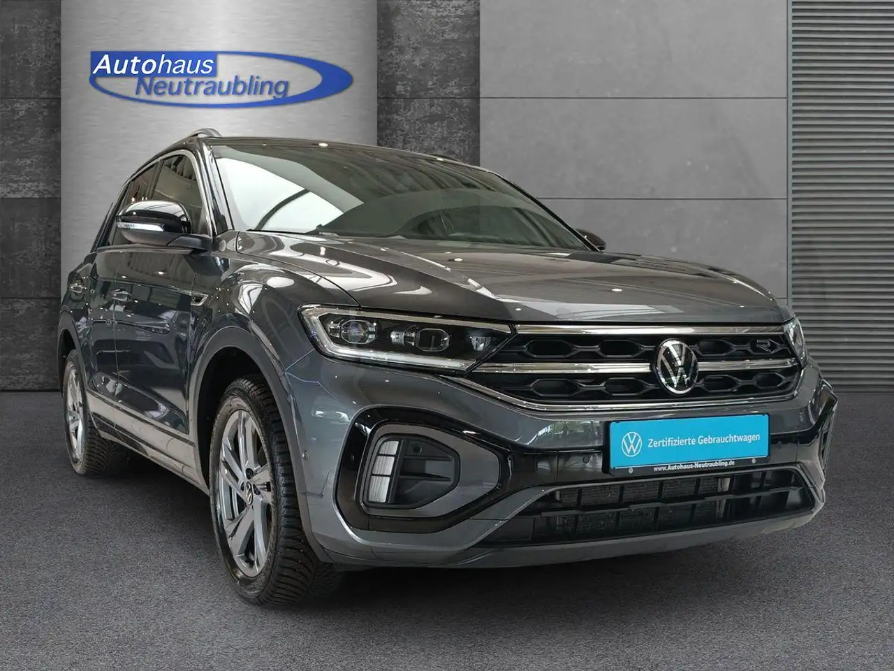 Volkswagen T-Roc 1.5 TSI "R-LINE" 150 PS DSG+NAVI+AHK+REARVIEW+ — Galerie du véhicule 8