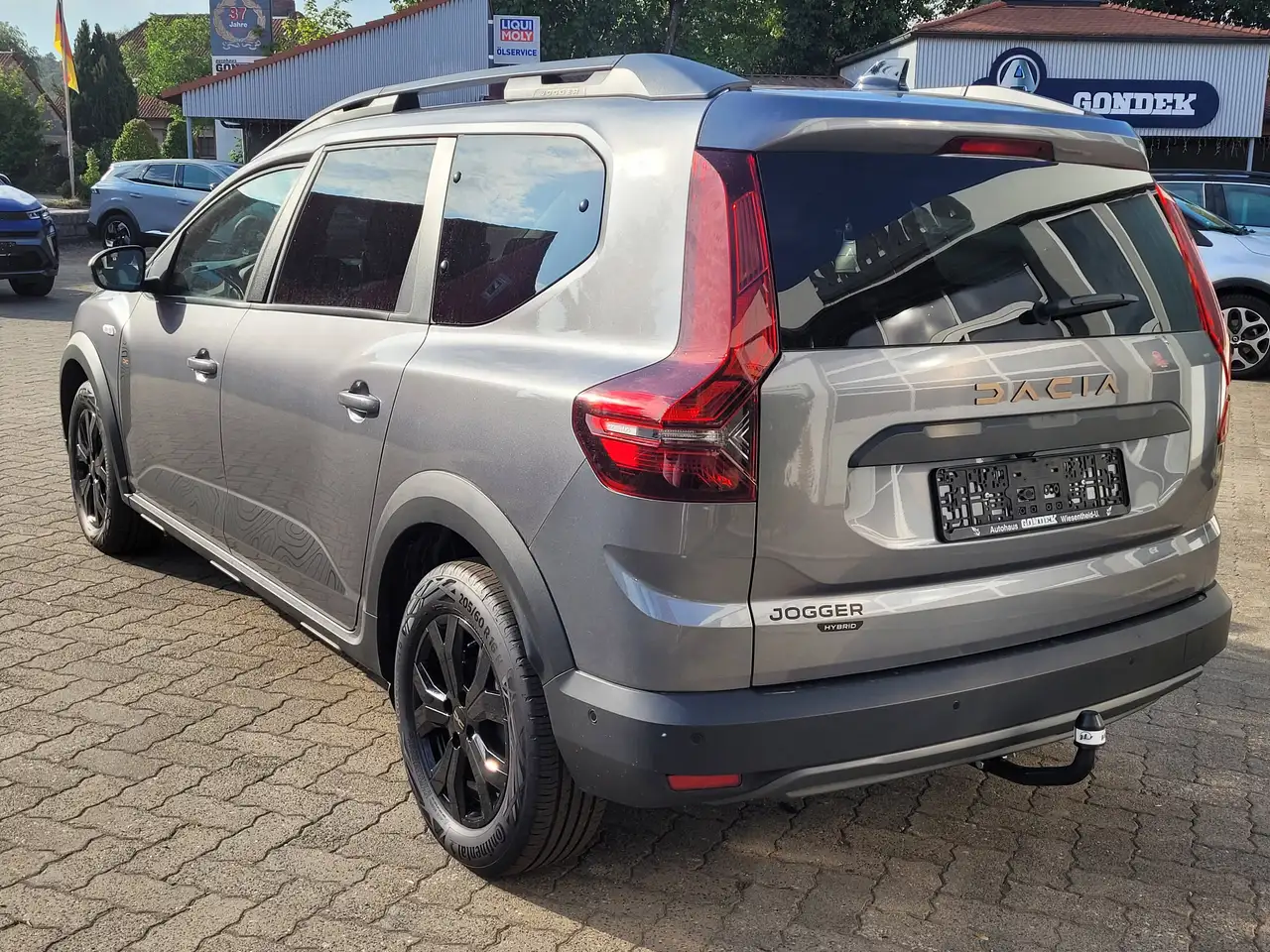 Dacia Jogger Extreme Hybrid 140 7-Sitze City Kamera Sitzh AHK — معرض صور السيارة 9