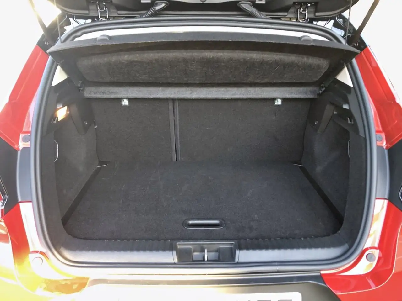 Renault Captur TCe Equilibre 67kW — Vehicle gallery 6