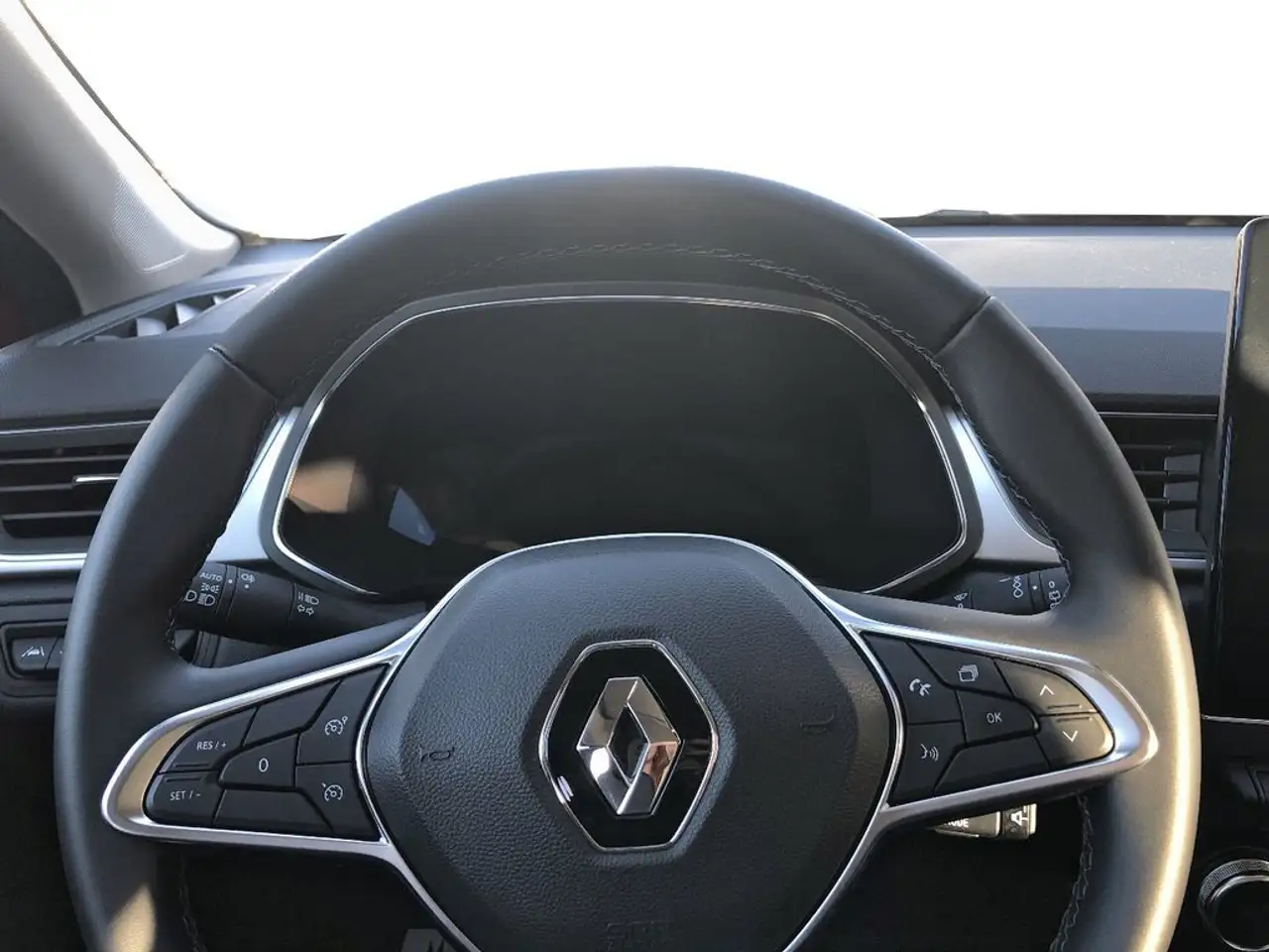 Renault Captur TCe Equilibre 67kW — Vehicle gallery 11