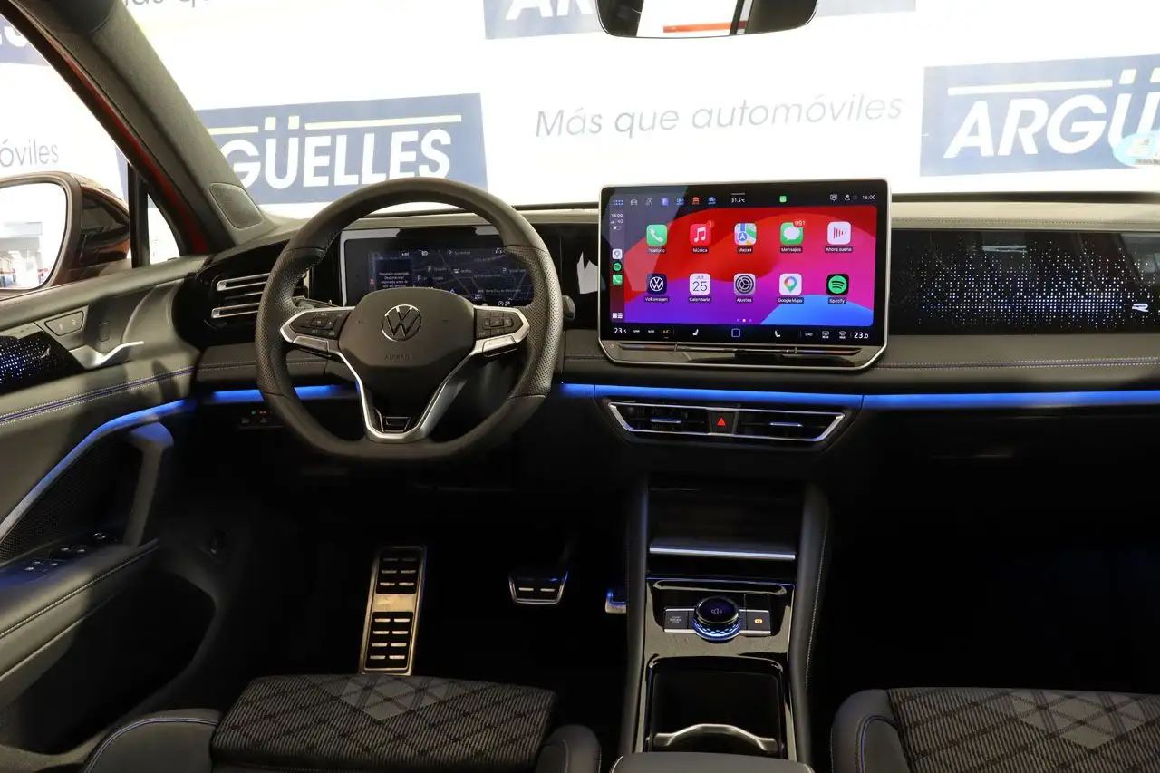 Volkswagen Tiguan R Line 1.5 eTSI 150cv DSG — معرض صور السيارة 17