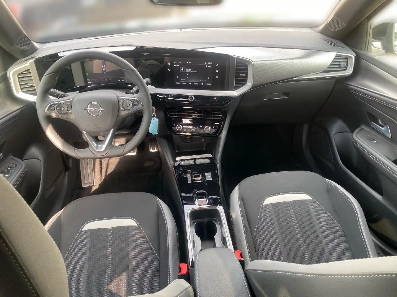 Opel Mokka GS Line ALU / SHZ / LHZ / RFS / RFK — Vehicle gallery 10