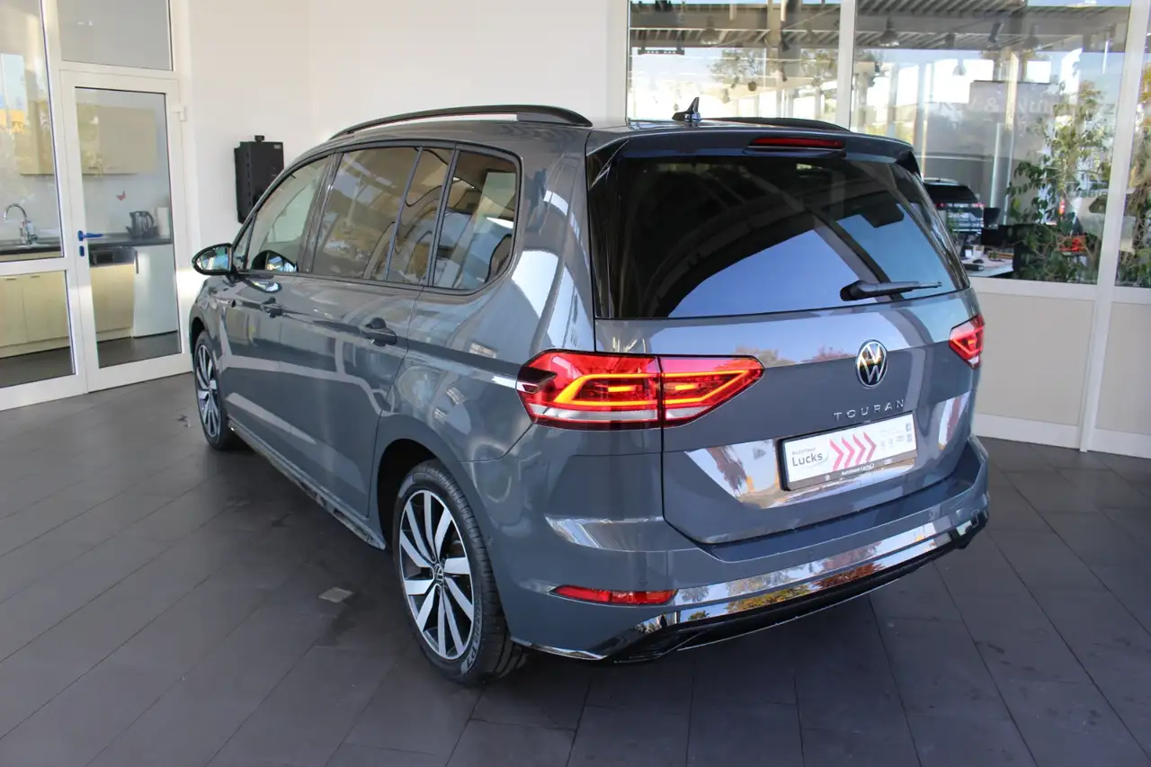 Volkswagen Touran R-Line 1,5 l TSI DSG AHK Black Style — معرض صور السيارة 19