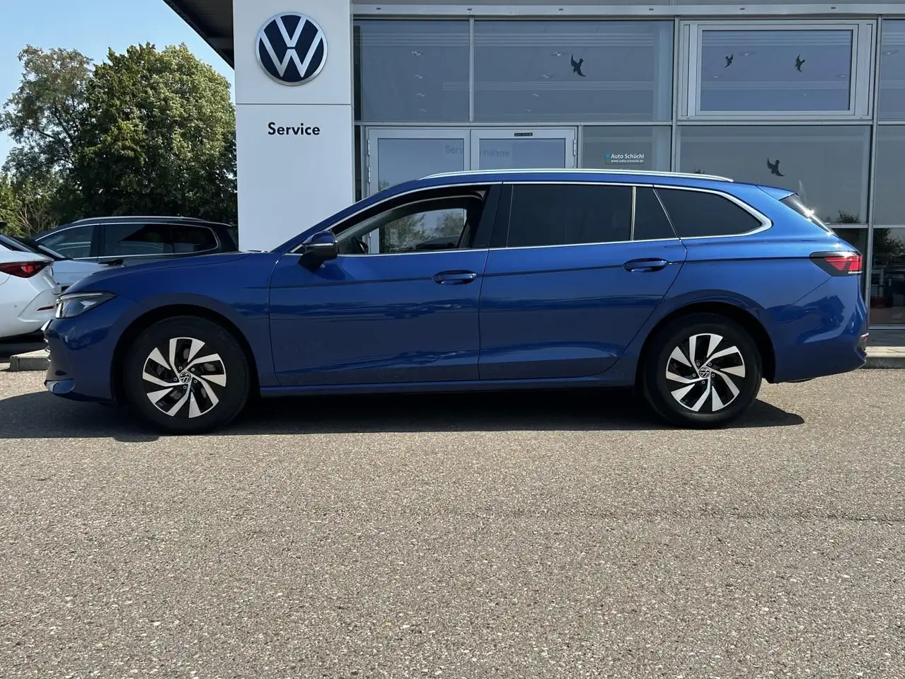 Volkswagen Passat Variant 1.5 eTSI DSG Business HEAD-UP+ERG — معرض صور السيارة 2