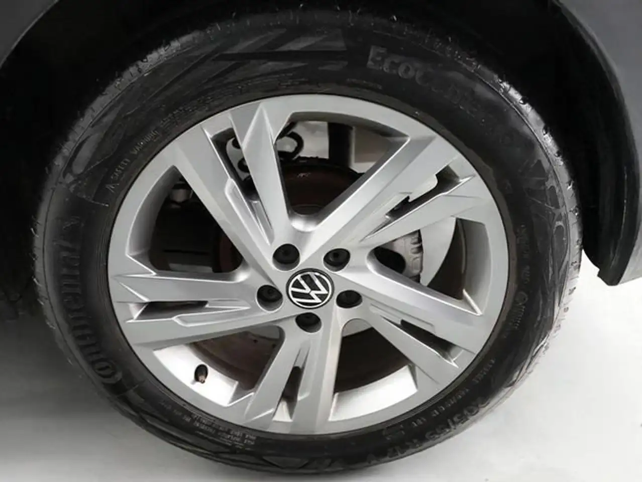 Volkswagen Taigo 1.0 TSI R-Line 85kW — معرض صور السيارة 22