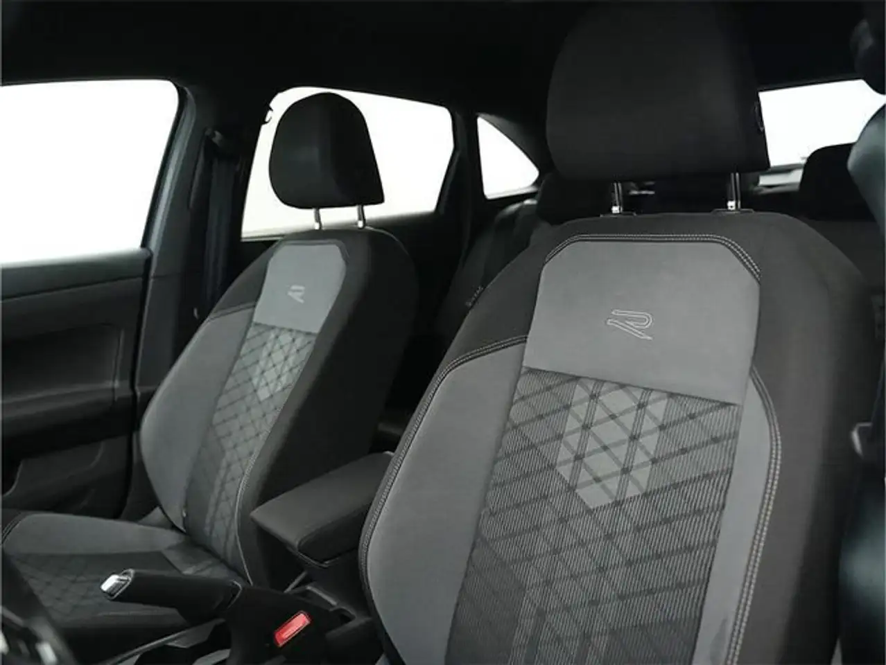 Volkswagen Taigo 1.0 TSI R-Line 85kW — معرض صور السيارة 19