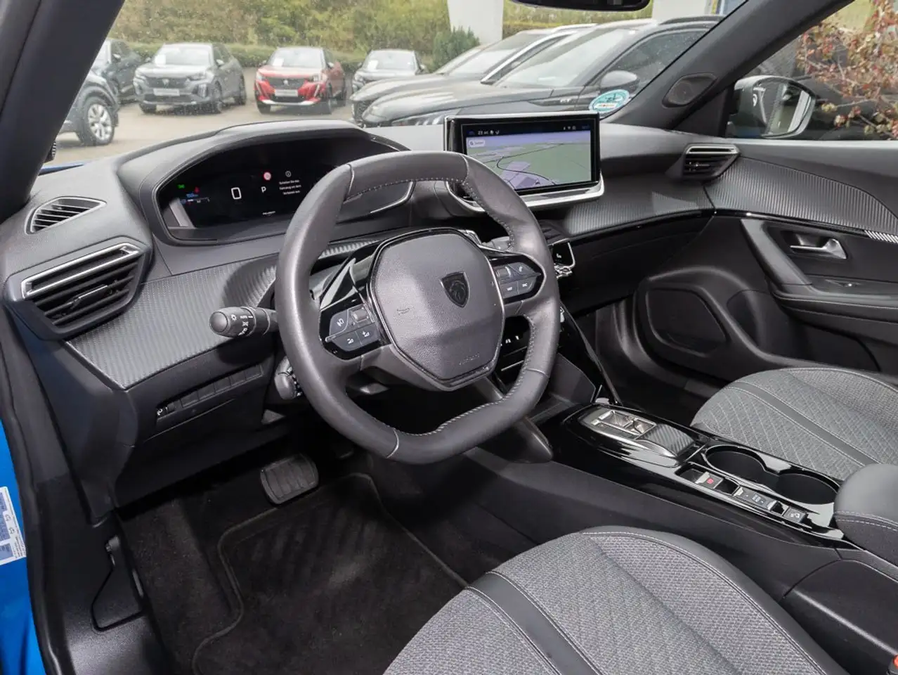 Peugeot 2008 PureTech 130 Allure +SHZ+ALLW+AUT+PDC+ — Galería del vehículo 5