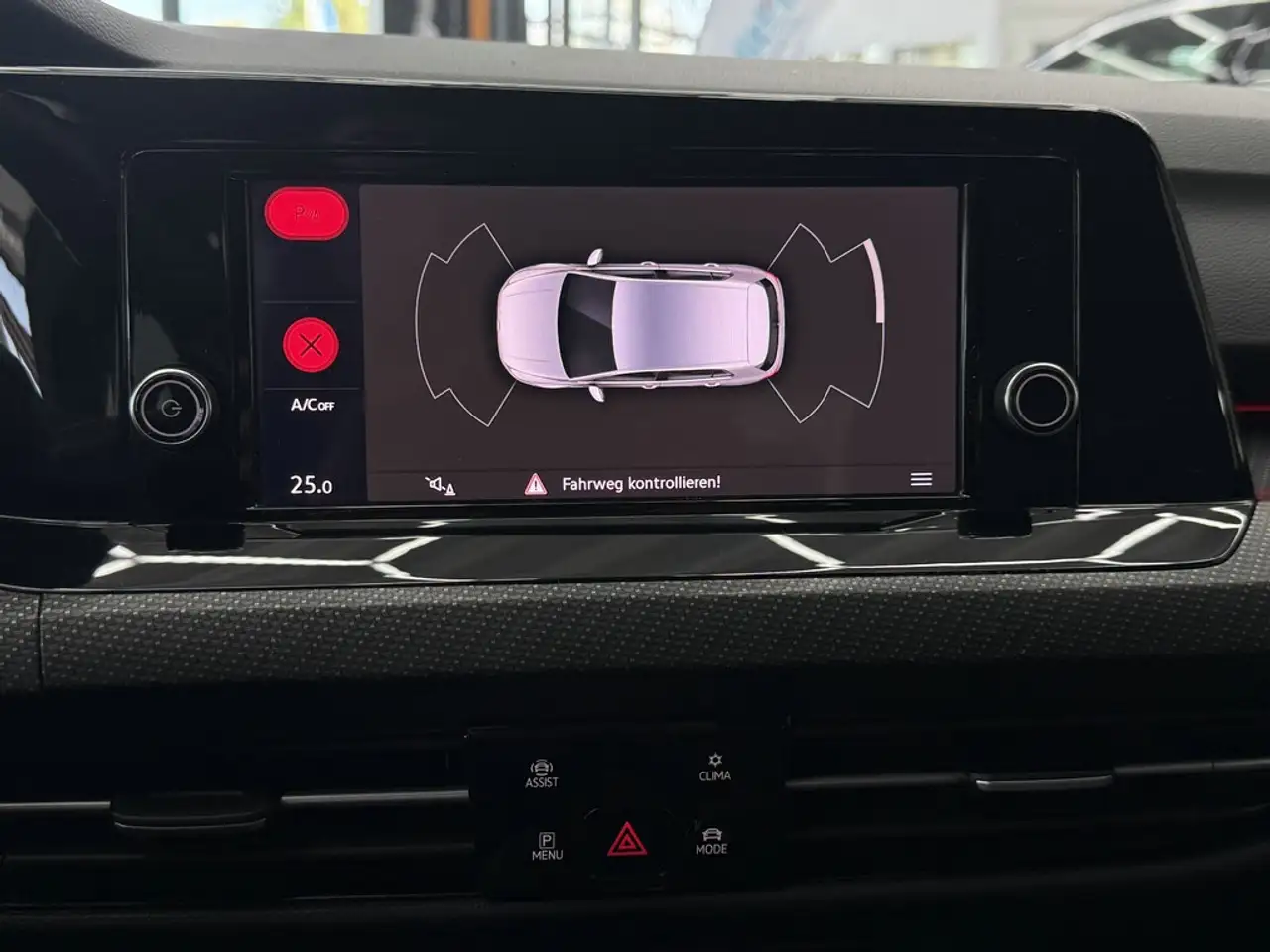 Volkswagen Golf VIII 1.5 eTSI R-Line, 1.Hd, LED, DSG, DAB — Galería del vehículo 11