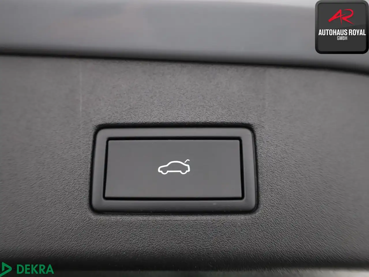 Volkswagen ID.4 PURE PERFORMANCE 360GRAD,ACC,KEYLESS,1.HAND — Galerie du véhicule 21