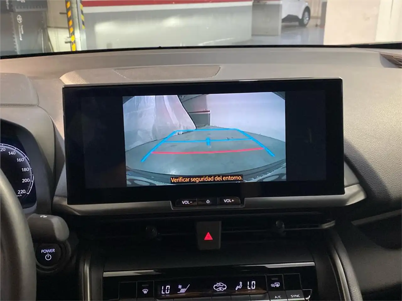 Toyota C-HR 140H Advance — Galerie du véhicule 17