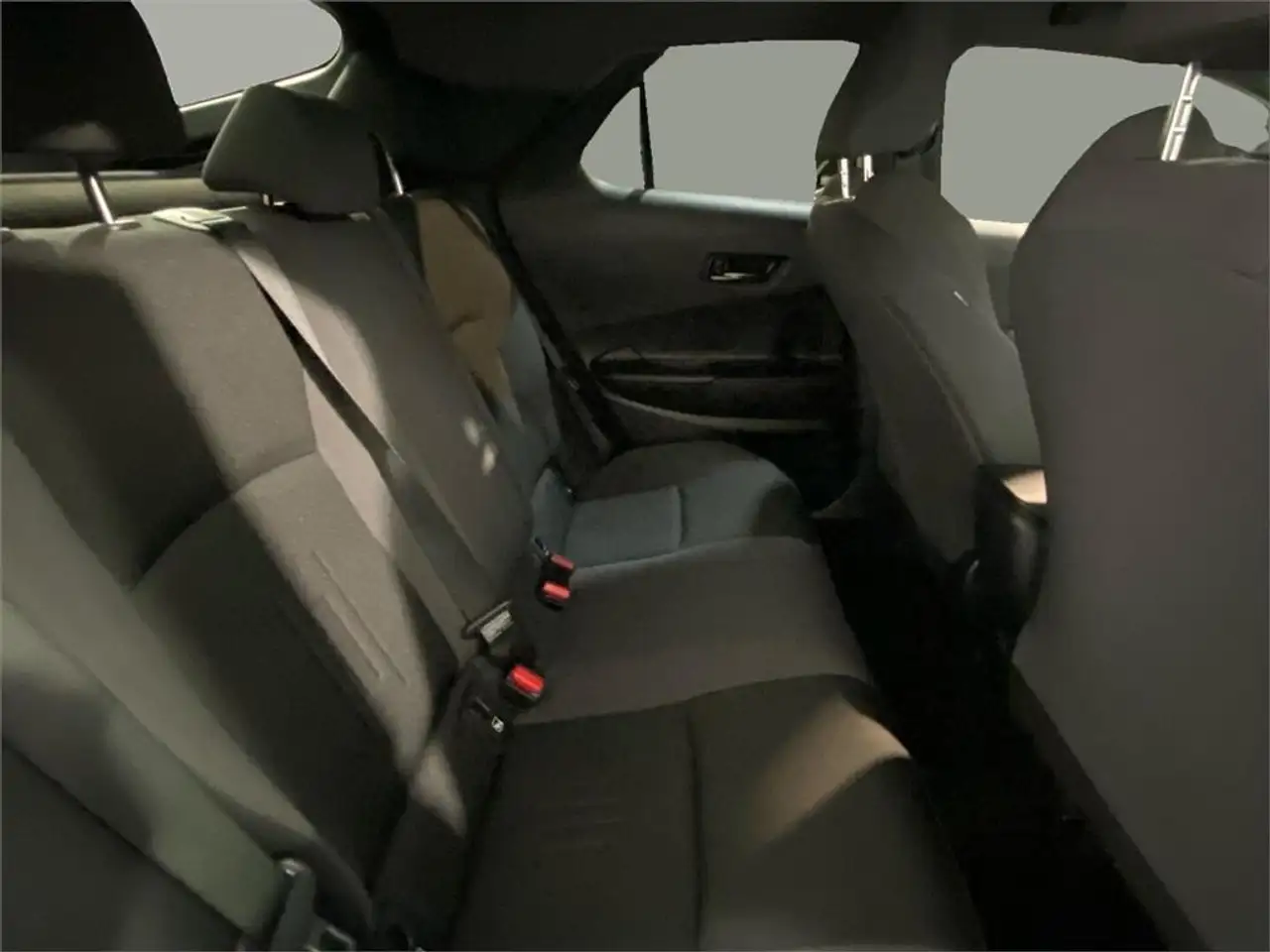 Toyota C-HR 140H Advance — Galerie du véhicule 7