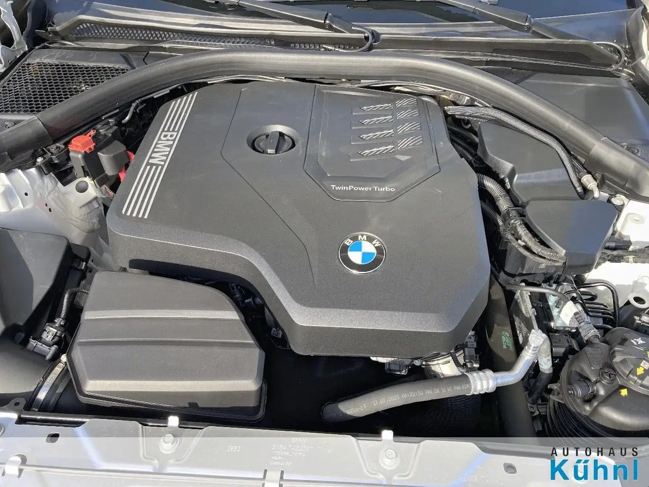 BMW 320 i Touring M Sport/Head-Up/ACC/HiFi/NaviPlus — معرض صور السيارة 7
