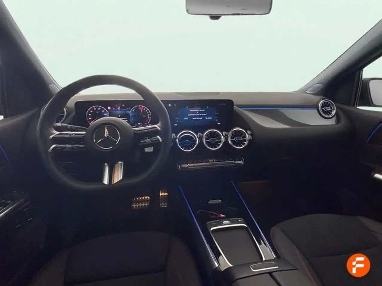 Mercedes-Benz B 250 250e — Vehicle gallery 14