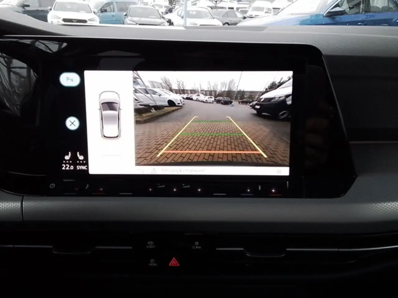 Volkswagen Golf VIII TSI Move LED Navi SHZ AID RFK — Galerie du véhicule 21