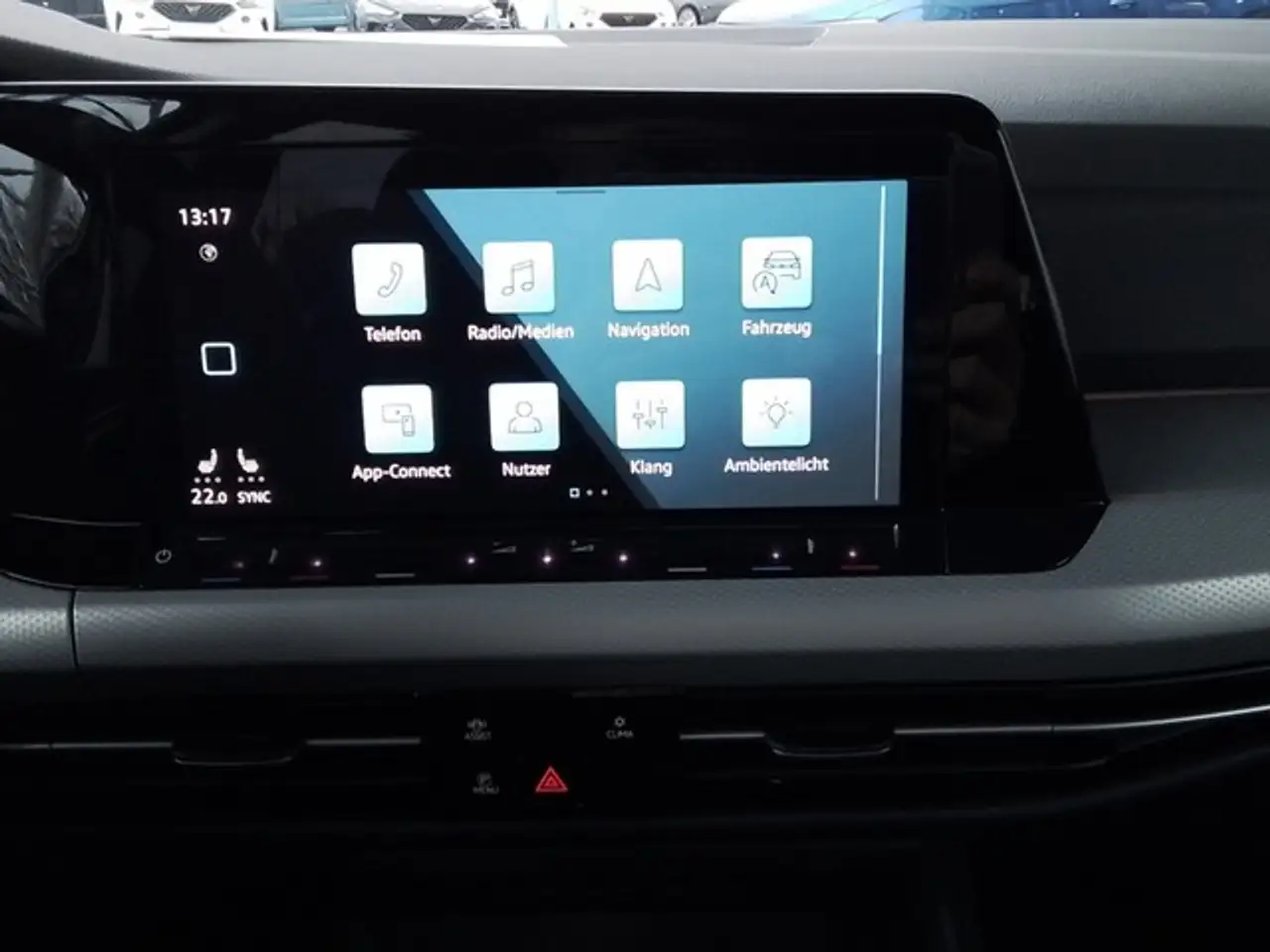 Volkswagen Golf VIII TSI Move LED Navi SHZ AID RFK — Galerie du véhicule 22