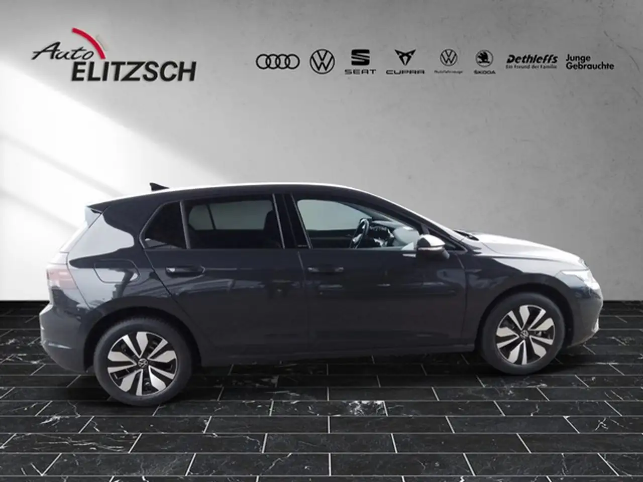Volkswagen Golf VIII TSI Move LED Navi SHZ AID RFK — Galerie du véhicule 6