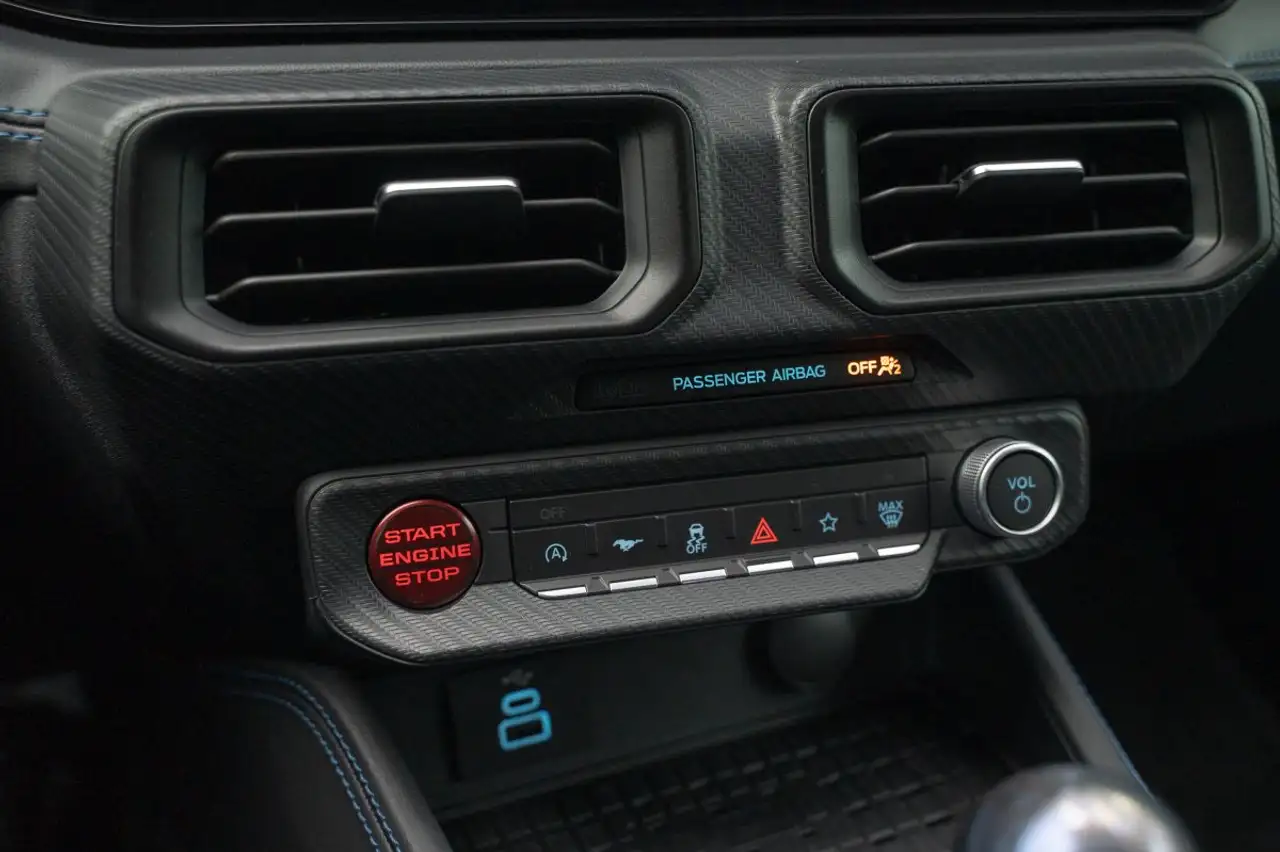 Ford Mustang Dark Horse RECARO/Styling-Package — Galería del vehículo 11