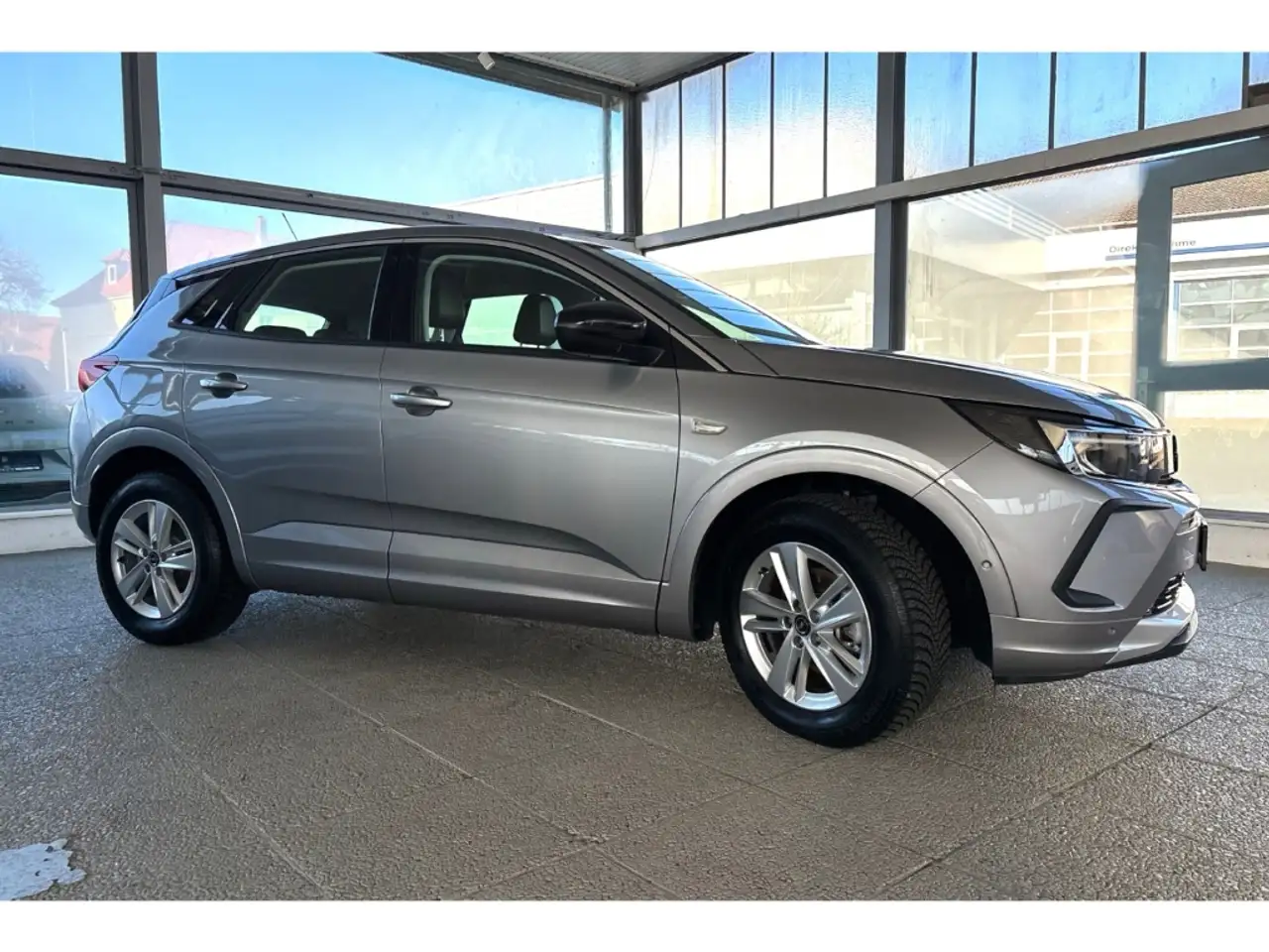 Opel Grandland X Enjoy 1.2 Turbo Automatik ACC RFK LED ALLWETTER — Vehicle gallery 7