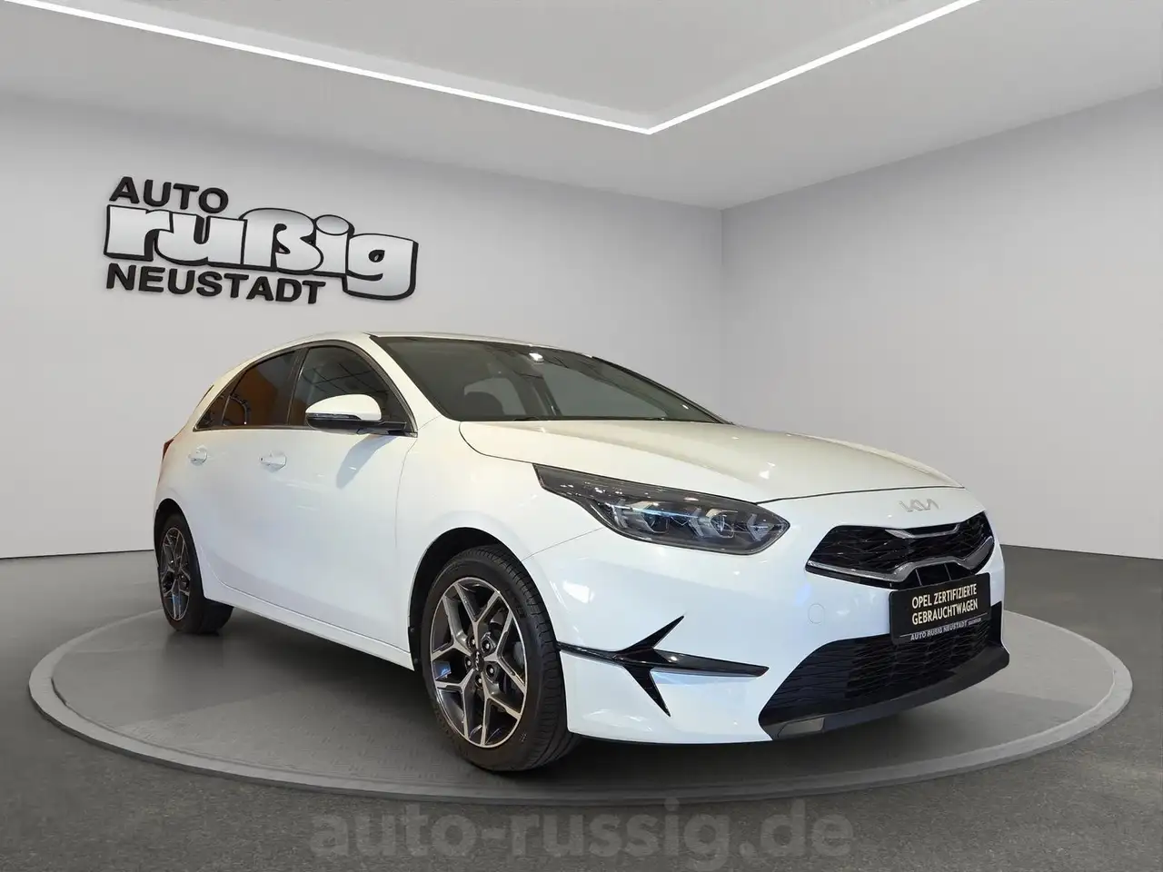 Kia Ceed / cee'd GDI 1.5 160 PS *LED*Kamera*PDC — معرض صور السيارة 7