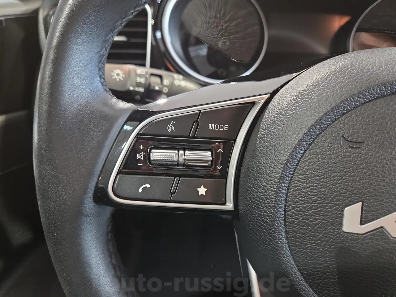 Kia Ceed / cee'd GDI 1.5 160 PS *LED*Kamera*PDC — معرض صور السيارة 12
