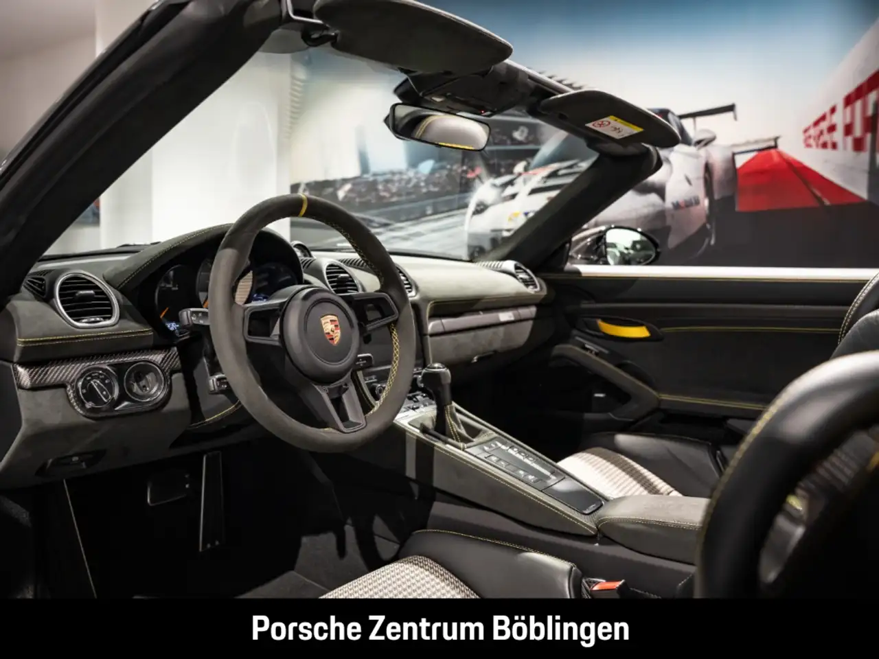 Porsche 718 Spyder RS Weissach-Paket BOSE Rückfahrkamera — Vehicle gallery 5