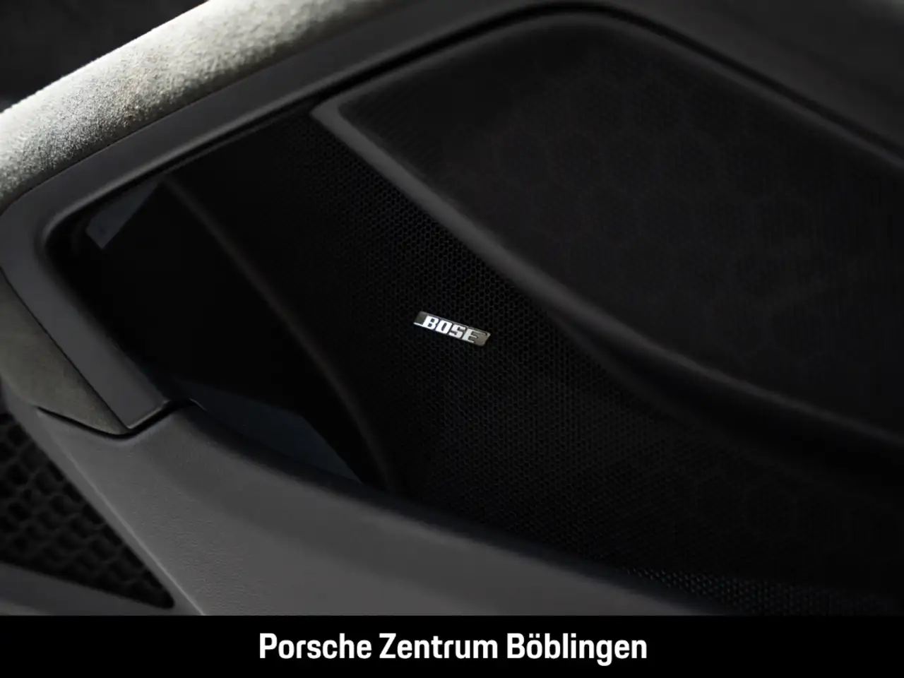 Porsche 718 Spyder RS Weissach-Paket BOSE Rückfahrkamera — Vehicle gallery 32