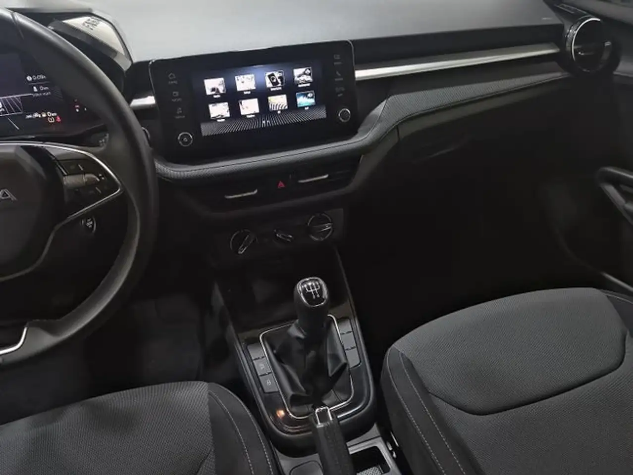 Skoda Fabia 1.0 MPI Selection 59kW — Galería del vehículo 28