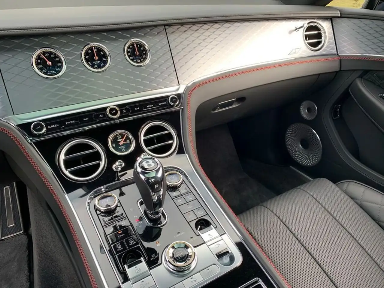 Bentley Continental GT New Continental GT V8 S — معرض صور السيارة 27