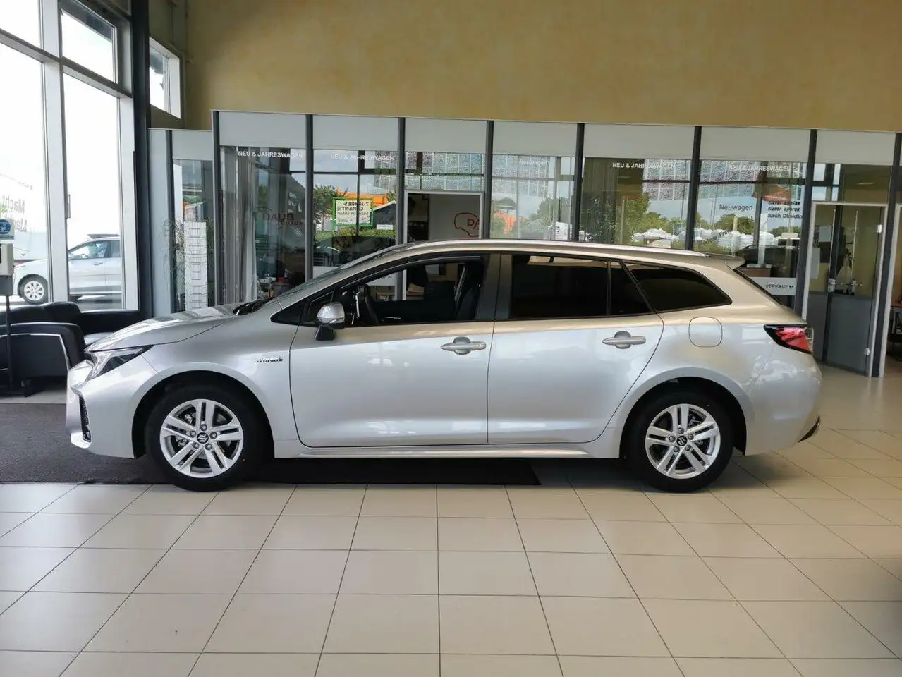Suzuki Swace 1.8 Hybrid Comfort+ Automatik Vollhybrid — معرض صور السيارة 8