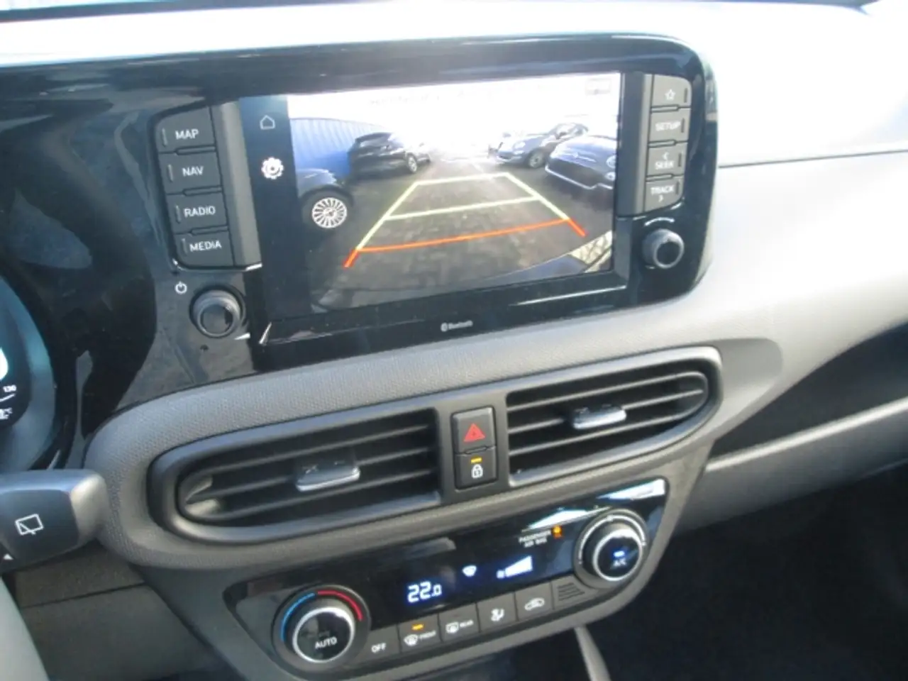 Hyundai i10 Trend 1.0 Navi Kamera Shzg — معرض صور السيارة 12
